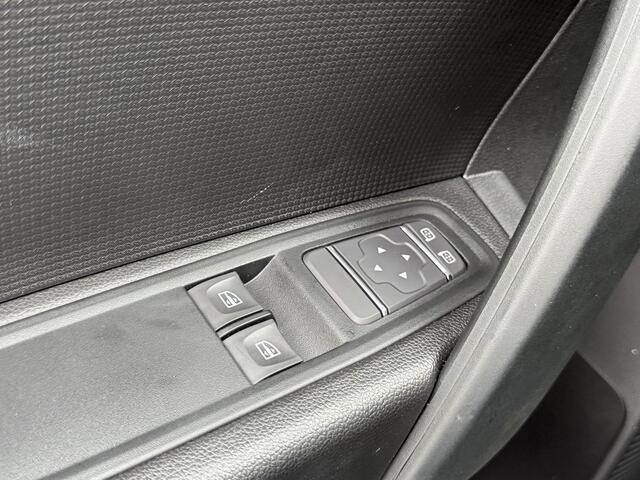 Renault KANGOO E-Tech Advance L1 44 kWh | Demo | Navigatie | Achteruitrijcamera | Stoelverwarming | Climate Control | Key-less |