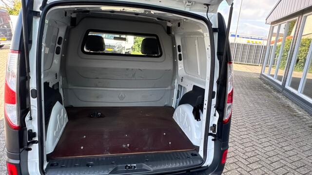Renault KANGOO 1.5 DCI 55KW 75PK EURO 6 NAVIGATIE/ PARKEERSENSOREN/ 100% DEALERONDERHOUDEN