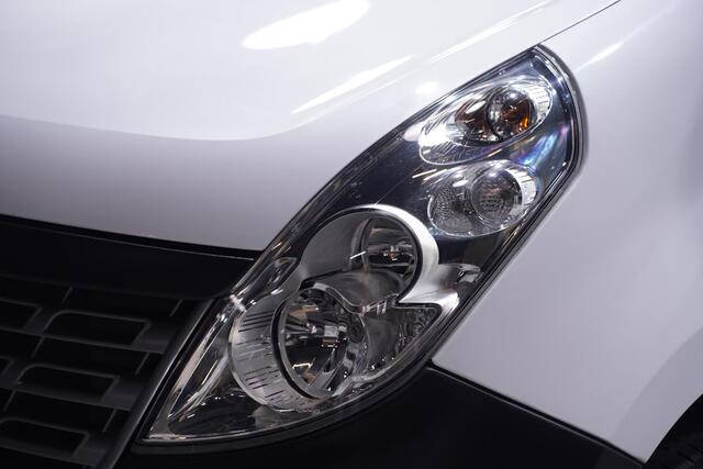 Renault MASTER 2.3 DCi 130 pk Bakwagen met Deuren Airco LxBxH 420x210x220 cm, Dakspoiler, 3-Zits