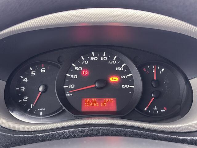 Renault MASTER T35 2.3 dCi L3H3 *Camper-voorbereid* Achteruitrijcamera Zonnepanelen Dakramen