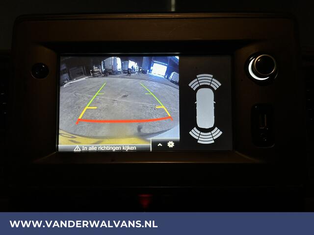 Renault MASTER 2.3 dCi 136pk L2H2 Euro6 Airco | Camera | Navigatie | Cruisecontrol | Trekhaak Parkeersensoren, Bijrijdersbank