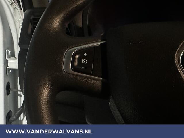 Renault MASTER 2.3 dCi 136pk L2H2 Euro6 Airco | Camera | Navigatie | Cruisecontrol | Trekhaak Parkeersensoren, Bijrijdersbank