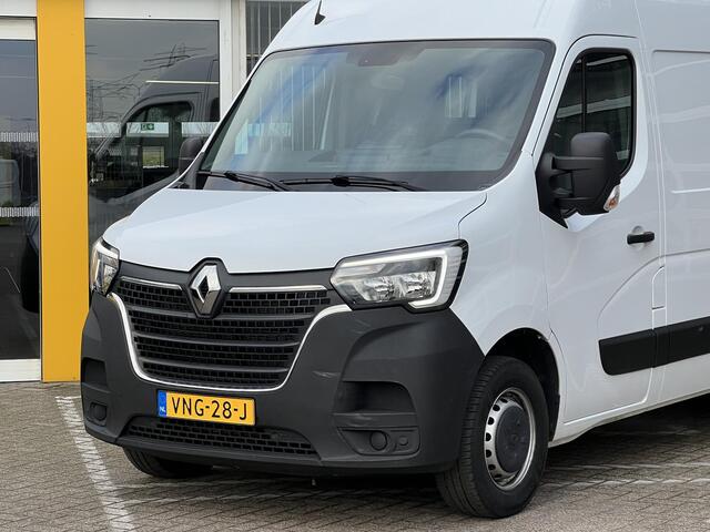 Renault MASTER T33 2.3 dCi 135 L2H2 Comfort | Trekhaak | Navigatie | DAB | Parkeersensoren | Airco |