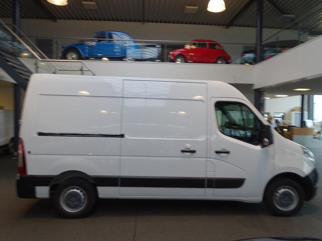 Renault MASTER T35 2.3 dCi L2H2 Energy
