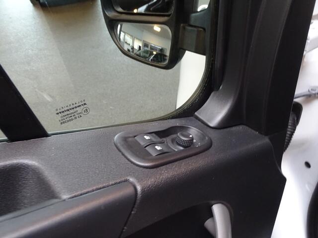 Renault MASTER T35 2.3 dCi L2H2 Energy