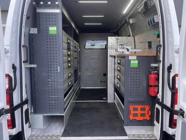 Renault MASTER T35 2.3 dCi L2H2 146PK Euro 6 Airco Cruise controle Kastinrichting Omvormer Standkachel Camera Telefoonverbinding Werkplaatsinrichting 1e Eigenaar Bpm vrij Ideaal voor camper!!