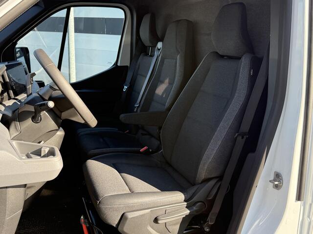 Renault MASTER E-Tech T35 L2H2 Extra long range 87 kWh | Trekhaak | Van of the year 2025!