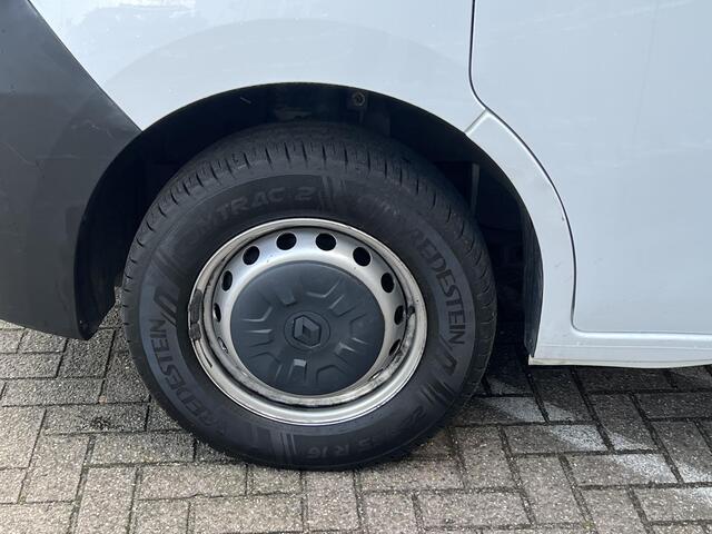 Renault MASTER T33 2.3 dCi 135 L2H2 Comfort | Trekhaak | Navigatie | DAB | Airco | Parkeersensoren | BT-Telefoonfunctie |