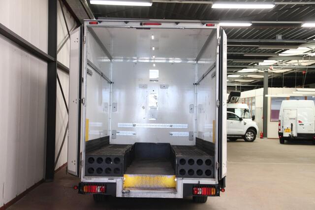 Renault MASTER 170PK AUTOMAAT PAARDENWAGEN LOWLINER VERKOOPWAGEN FOODTRUCK