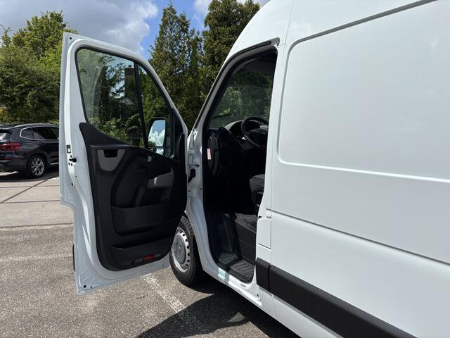 Renault MASTER T35 2.3 dCi L2H3 Ideale auto voor ombouw naar camper / kampeerauto met ruiten in de achter- en zijdeuren