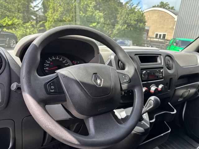 Renault MASTER T35 2.3 dCi L2H3 Ideale auto voor ombouw naar camper / kampeerauto met ruiten in de achter- en zijdeuren