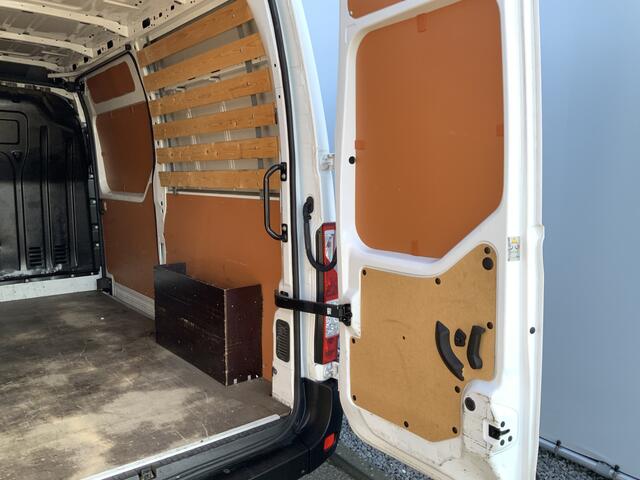 Renault MASTER T35 2.3 dCi 135 L2H2 Airco Cruise Navi Side Bar Camera Euro 6