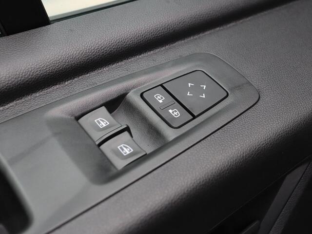 Renault MASTER T35 2.0 dCi 130 L2H2 Advance Inclusief laadruimte betimmering BPM vrij