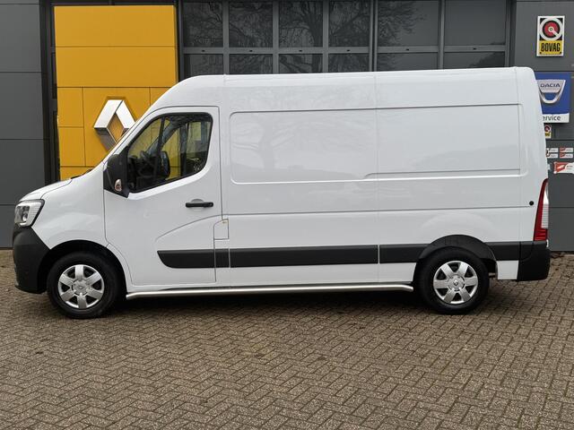 Renault MASTER T35 2.3 dCi 135 L2H2 Work Edition | Navigatie | Trekhaak | Achteruitrijcamera |