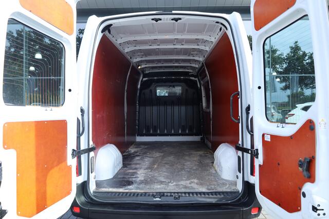 Renault MASTER T35 2.3 dCi 135 L3H2 Comfort | Airco | Cruise