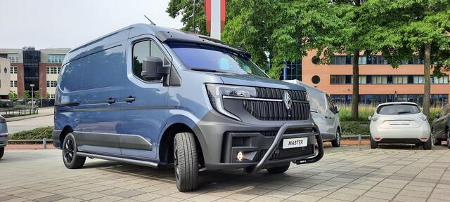 Renault MASTER T35 2.0 dCi 130 L2H2 Stam Limité 75 Bullbar | Sidebars | 17"inch Lichtmetalen velgen