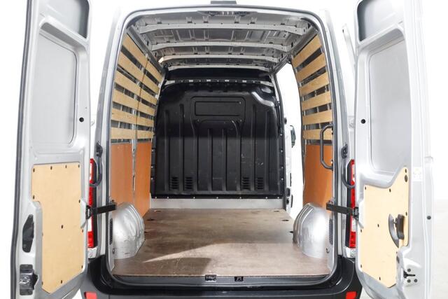 Renault MASTER T35 2.3 dCi 135pk L2H2 Comfort Airco/Navi 10-2022