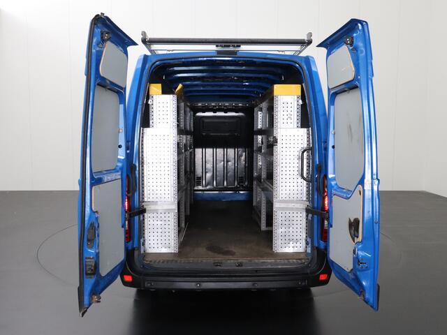 Renault MASTER 2.3DCI 136PK L3H2 | Kastinrichting | Imperiaal | Navigatie | Camera | Airco | Cruise | 3-Persoons