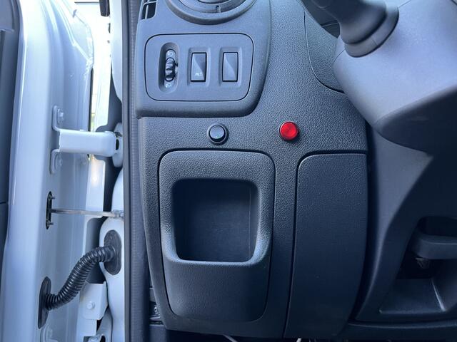 Renault MASTER T35 2.3 dCi L3 DC Airco Cruise controle Trekhaak 2500kg trekgewicht Pick-up Openlaadbak Telefoonvoorbereiding 6-Persoons pick-up p-up Euro 6 Bpm vrij!