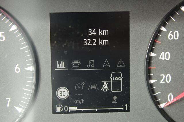 Renault MASTER T35 2.0 dCi 130 L2H2 Advance vierseizoenbanden - additionele parkeerhulp - reservewiel - draadloze oplader