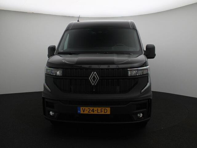 Renault MASTER E-Tech T35 L2H2 Advance long range 87 kWh | Black Edition | Climate Control | Cruise Control | Navigatie | Parkeersensoren v+a & Achteruitrijcamera | Trekhaak |