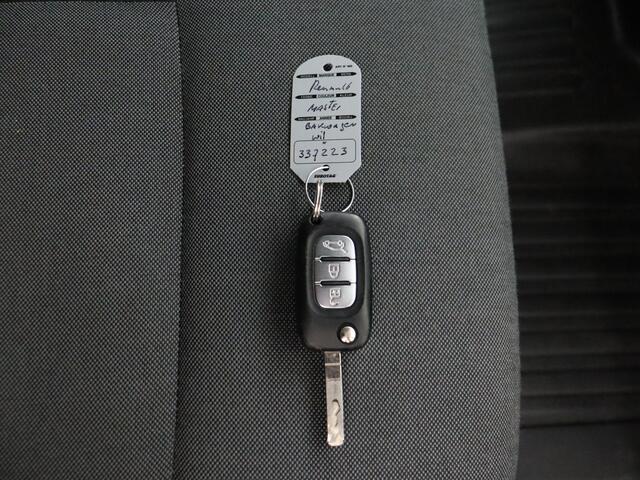 Renault MASTER 2.3DCI 145PK Bakwagen+Laadklep | 4.68 Mtr Laadlengte | Multimedia | Airco | Cruise | 3-Persoons