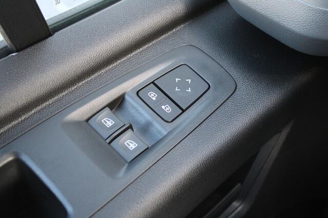 Renault MASTER T35 2.0 dCi 170pk L2H2 Extra - 2x Schuifdeur - Navigatie - Blind Spot - Camera - Stoelverwarming - Verwarmde voorruit - Rijklaar