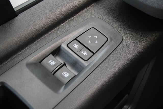 Renault MASTER T35 2.0 dCi 170pk L2H2 Extra - Navigatie - Camera - 270 gr deuren - Parkeersensoren - Draadloos laden - Rijklaar