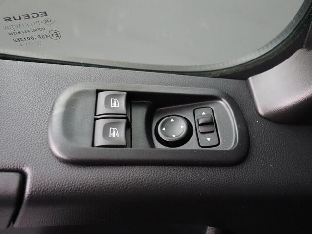 Renault MASTER 2.3DCi 150PK L3H2 Special Edition | Multimedia | Airco | Cruise | 3-Persoons | Trekhaak