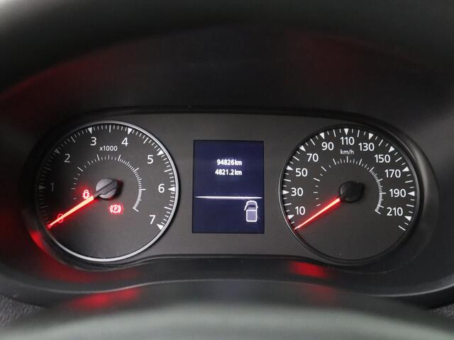 Renault MASTER 2.3DCi 135PK L2H2 | Imperiaal | Trekhaak | Navigatie | 3-Persoons | Airco | Cruise