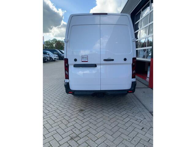 Renault MASTER E-Tech 87 kWh, 130 kW snelladen, L3H2 Demonstratieauto, Laadruimte betimmering, Side-bars, Camera, Trekhaak, Apple carplay