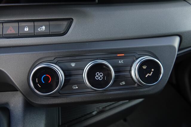 Renault MASTER T35 | L2H2 | 2.0Dci 150Pk | Stoel-Bank | Achteruitrijcamera | Opstaptrede | LED