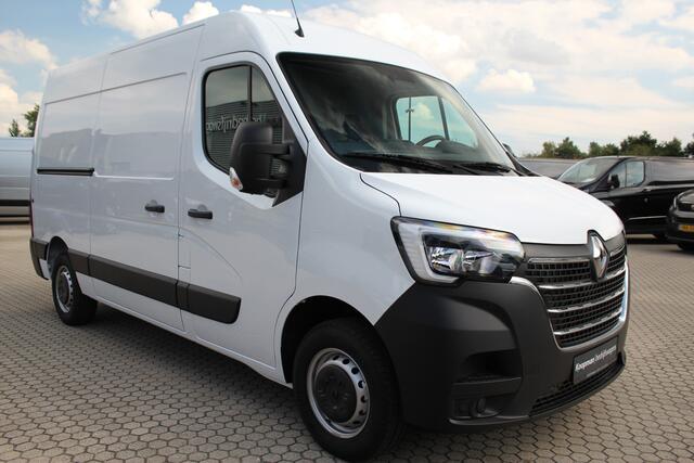 Renault MASTER T35 2.3dCi 136pk L2H2 | Airco | Cruise | Navi | DAB | Lease 501,- p/m