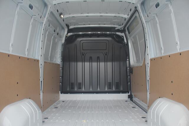 Renault MASTER T35 2.3dCi 136pk L2H2 | Airco | Cruise | Navi | DAB | Lease 501,- p/m