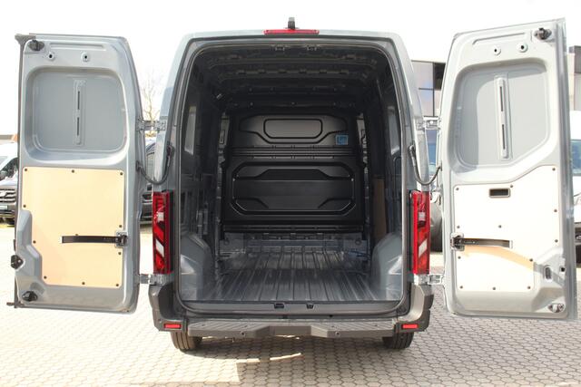 Renault MASTER T35 2.0dCi 150pk | L2H2 Extra | Android Navi | Camera | LED | Cruise | Lease 591,- p/m