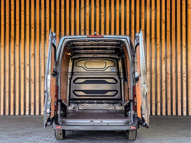 Renault MASTER T35 2.0 dCi 170PK L2H2 Extra | BPM VRIJ! | R-LINK | STOELVERWARMING | CAMERA | TREKHAAK | BETIMMERING |