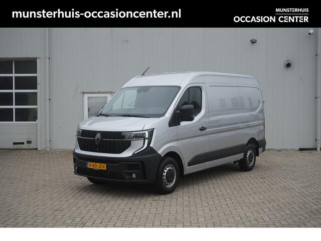 Renault MASTER T35 2.0 dCi 130 L2H2 Advance - VOORRAADVOORDEEL - Trekhaak - All Seasonbanden - Achteruitrijcamera - Stoelverwarming - Cruise Control - Trekhaak