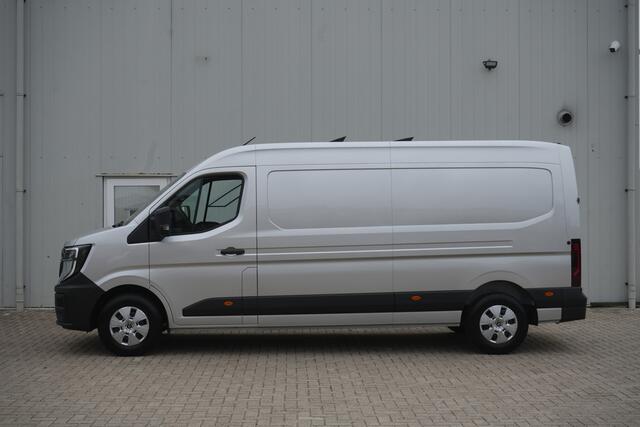 Renault MASTER T35 2.0 dCi 130 L2H2 Advance - VOORRAADVOORDEEL - Trekhaak - All Seasonbanden - Achteruitrijcamera - Stoelverwarming - Cruise Control - Trekhaak