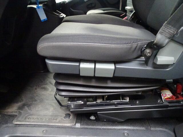 Renault MASTER T35 2.3 dCi 135 L2H2