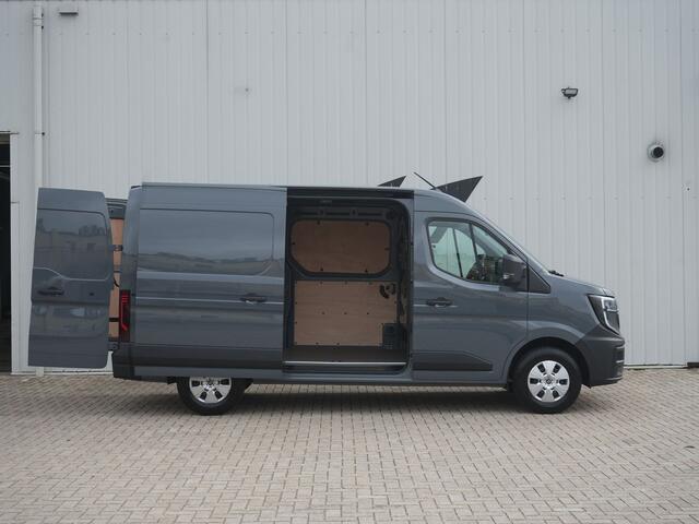 Renault MASTER T35 2.0 dCi 170 L2H2 Extra - VOORRAADVOORDEEL - 170 PK! - Trekhaak - Laadruimtebetimmering - All Seasonbanden - Achteruitrijcamera - Stoelverwarming - Cruise Control - Trekhaak