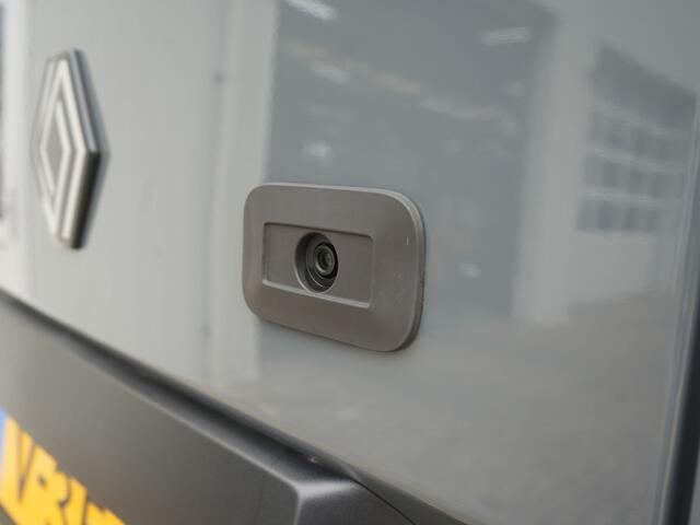 Renault MASTER T35 2.0 dCi 170 L2H2 Extra - VOORRAADVOORDEEL - 170 PK! - Trekhaak - Laadruimtebetimmering - All Seasonbanden - Achteruitrijcamera - Stoelverwarming - Cruise Control - Trekhaak