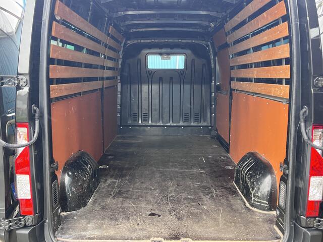 Renault MASTER T35 2.3 131Pk dCi L3H2 / Cruise / Airco / Navi / Apk t/m 10-02-2026