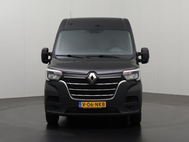 Renault MASTER 2.3DCI 135PK L2H2 | Werkplaats/Kastinrichting | Navigatie | Camera | Trekhaak | 3-Persoons | Cruise