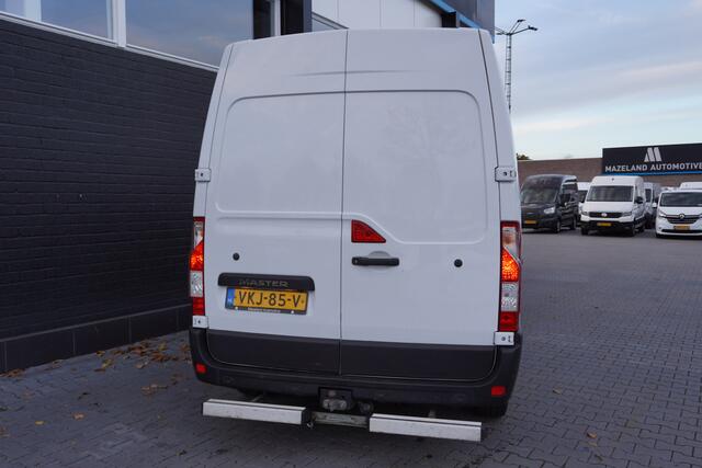 Renault MASTER 2.3 dCi 135PK L2H2 EURO 6 - Airco - Cruise - Camera - ¤ 15.900,- Excl.