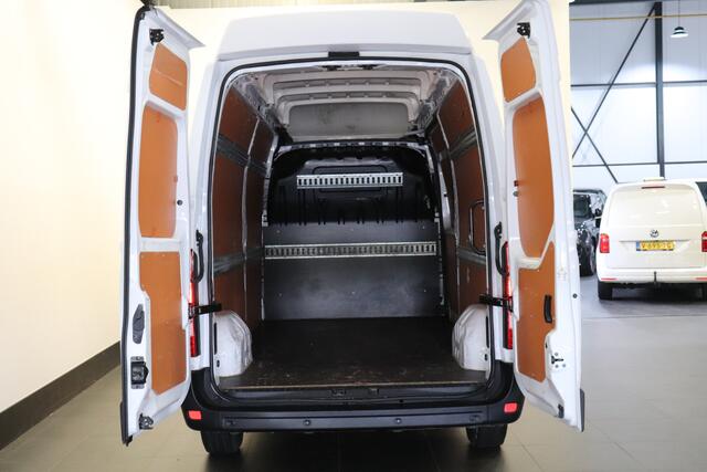 Renault MASTER 2.3 dCi 135PK L3H3 - EURO 6 - Airco - Navi - Cruise - ¤ 15.900,- Excl.