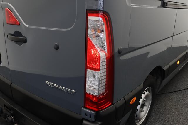 Renault MASTER T35 2.3 dCi 150 L3H2 DC Energy | 6 persoons | Airco |