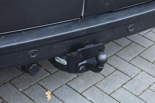 Renault MASTER T35 2.3 dCi 135 L2H2 Comfort | Trekhaak | Cruise | 3 pers. | Navi