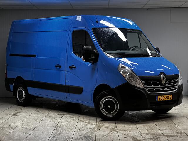 Renault MASTER T35 2.3 dCi L2H2/ Dubbele Schuifdeur/ Trekhaak/ Navi/ Airco/ Cruise/ Elek. pakket/ Bluetooth/ Armsteun/ Multi. Stuur/ Dagrijverl./ PDC.