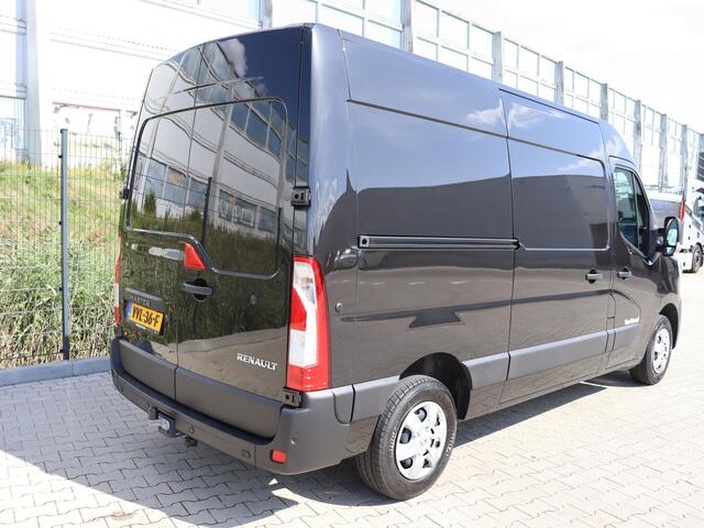Renault MASTER T35 2.3 dCi 135 L2H2 Work Edition | Airco | Navigatie | Bluetooth | Trekhaak | Vloerplaat | Wand- en lat-om-lat betimmering laadruimte