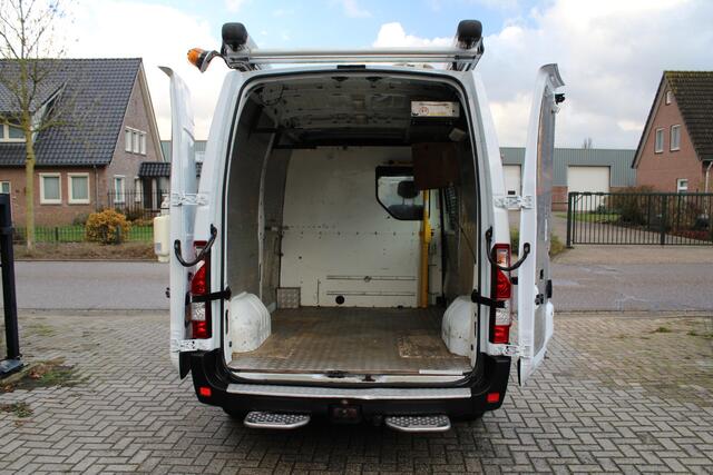Renault MASTER T35 2.3 dCi 130PK Euro6 L2H2 ? airco ? navigatie ? imperiaal ? trekhaak
